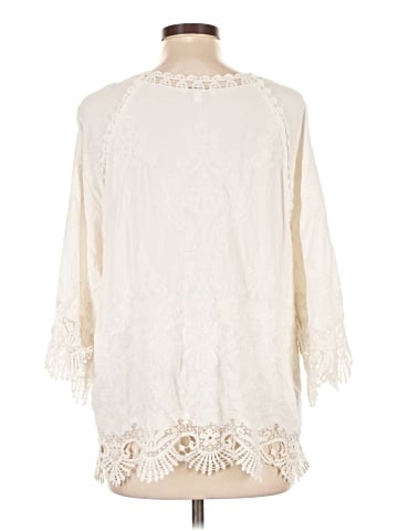 North Style 3/4 Sleeve Blouse (view 2)
