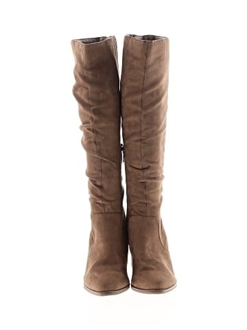 Universal Thread Boots (view 2)