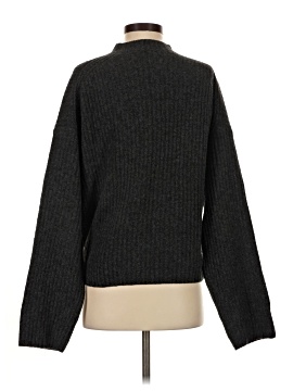 Uniqlo Turtleneck Sweater (view 2)