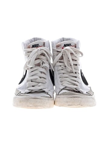Nike Sneakers (view 2)