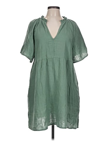 Old Navy Casual Dress (view 1)