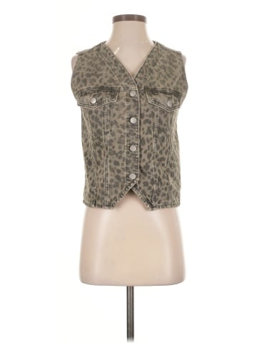 Universal Thread Sleeveless Button-Down Shirt (view 1)