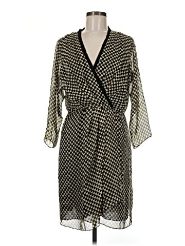 Diane von Furstenberg Casual Dress (view 1)