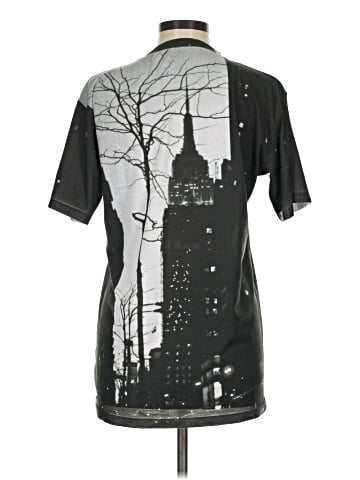 The Metropolitan Museum of Art New York Short Sleeve T-Shirt (view 2)