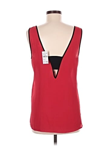 Socialite Sleeveless Top (view 2)