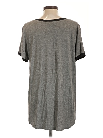 Amaryllis Short Sleeve T-Shirt (view 2)