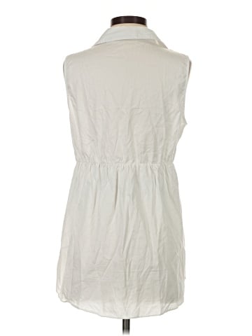 Seraphine Sleeveless Button-Down Shirt (view 2)