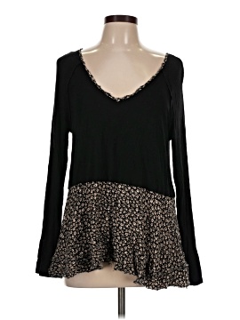 Hem & Thread Long Sleeve Top