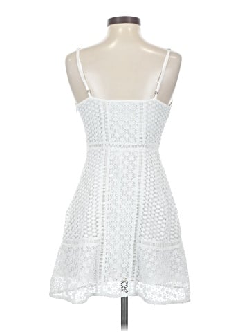 Abercrombie & Fitch Casual Dress (view 2)