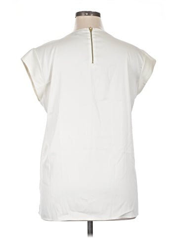 The Limited Short Sleeve Top (view 2)