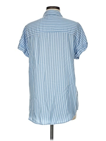 BeachLunchLounge Short Sleeve Button-Down Shirt (view 2)