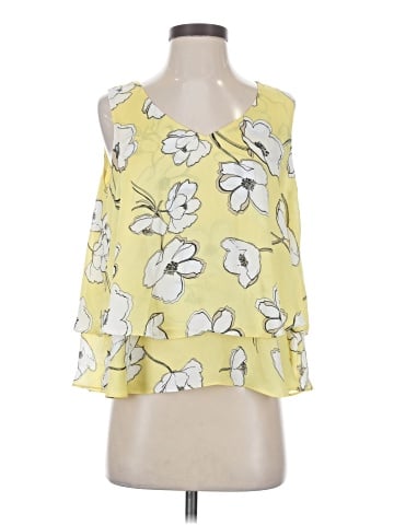 Liz Claiborne Career Sleeveless Blouse (view 1)