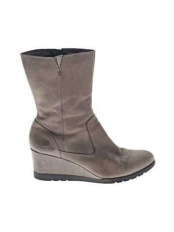 Ugg Boots (view 1)