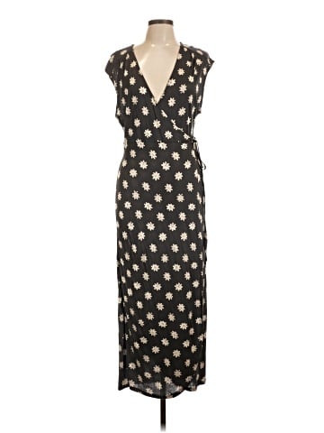 Urban Outfitters Casual Dress (view 1)