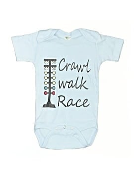 Laughing Giraffe Short Sleeve Onesie (view 1)
