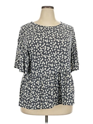 chic soul (chicsoul.com) Short Sleeve T-Shirt (view 1)
