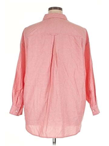 Old Navy Long Sleeve Button-Down Shirt (view 2)