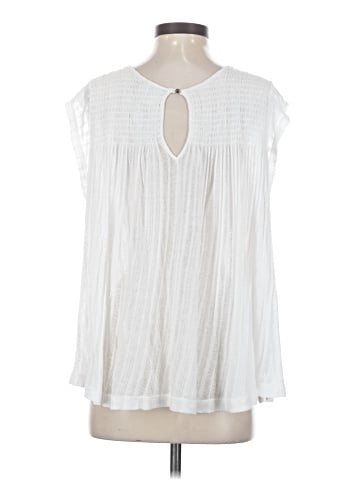 Akemi + Kin Sleeveless Blouse (view 2)