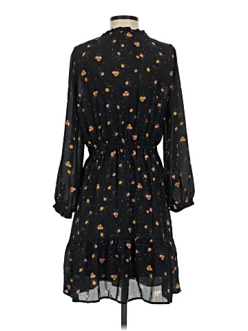 Old Navy Casual Dress (view 2)