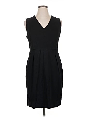 Banana Republic Cocktail Dress (view 1)
