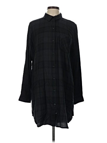 Rails 3/4 Sleeve Button-Down Shirt (view 1)