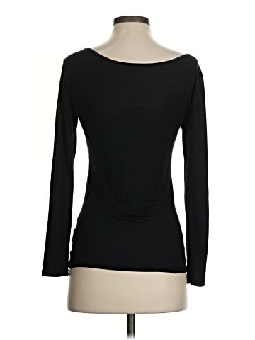 HEATTECH Long Sleeve T-Shirt (view 2)