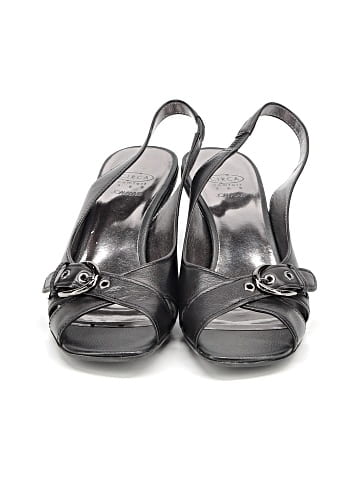 Joan & David Heels (view 2)