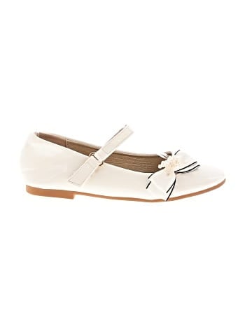 Unbranded Flats (view 1)