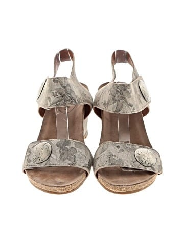 Taos Wedges (view 2)