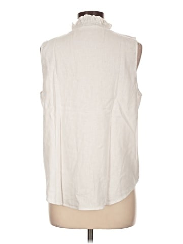 Ellen Tracy Sleeveless Button-Down Shirt (view 2)