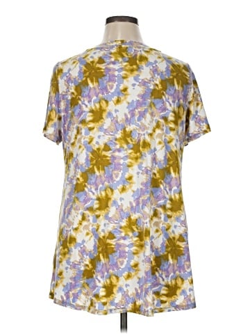 LOGO by Lori Goldstein Short Sleeve T-Shirt (view 2)