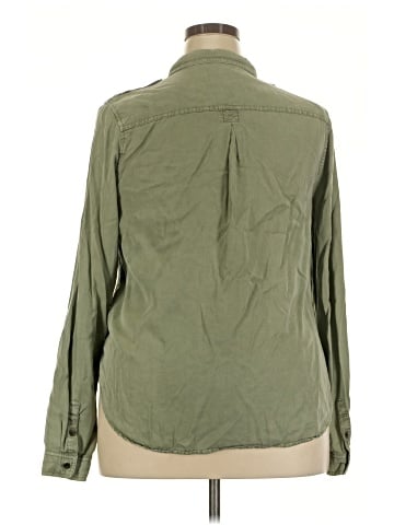 Universal Thread Long Sleeve Button-Down Shirt (view 2)