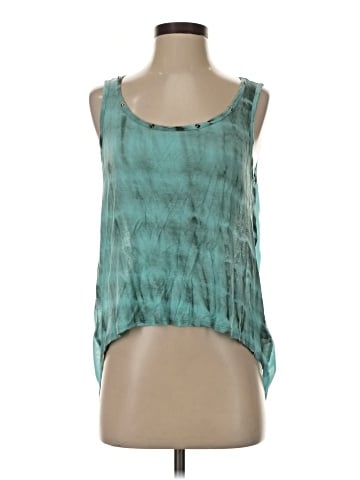 E&M Collection Sleeveless Blouse (view 1)