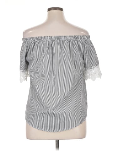 Roommates 3/4 Sleeve Blouse (view 2)