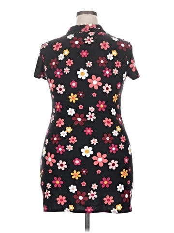 No Boundaries Casual Dress (view 2)