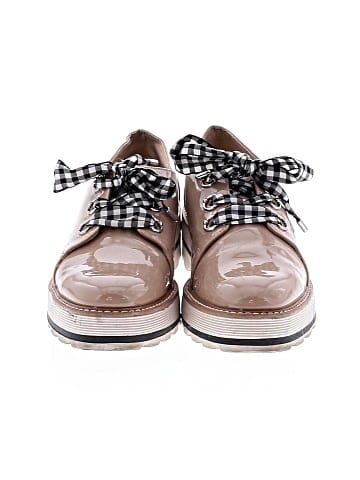 Zara Flats (view 2)