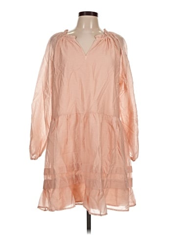 Old Navy Casual Dress (view 1)