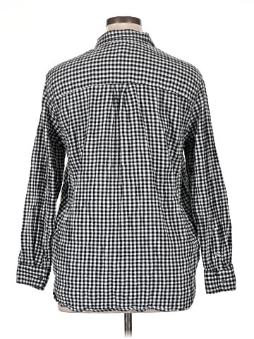 Gap Long Sleeve Button-Down Shirt (view 2)