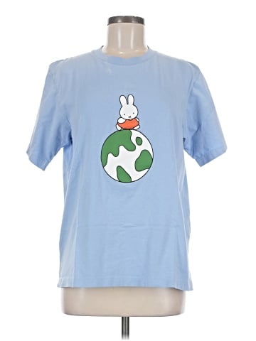 Uniqlo Short Sleeve T-Shirt (view 1)
