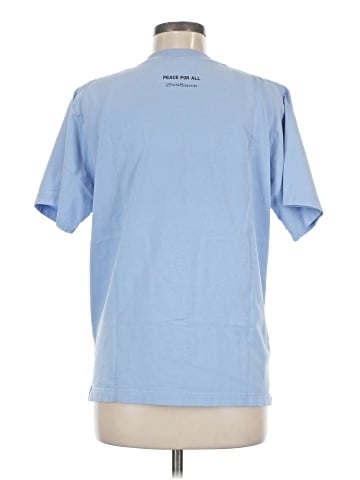 Uniqlo Short Sleeve T-Shirt (view 2)