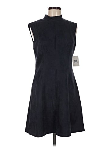 Donna Morgan Casual Dress (view 1)