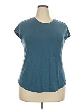 Universal Standard Short Sleeve T Shirt