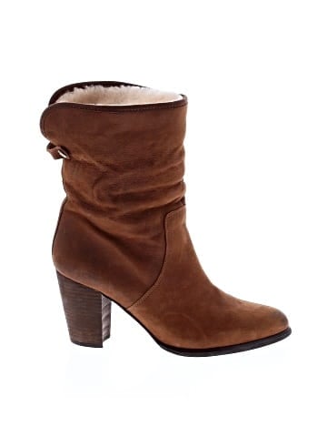 Ugg Boots (view 1)