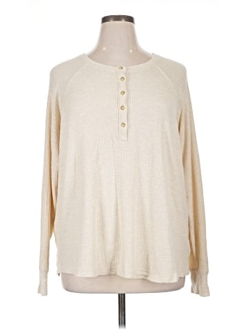 American Eagle Outfitters Pullover Sweater (view 1)