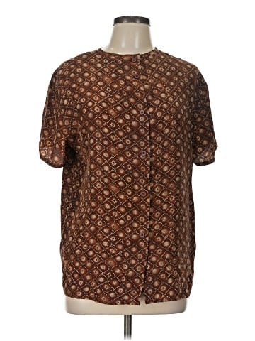 Linda Allard Ellen Tracy Short Sleeve T-Shirt (view 1)