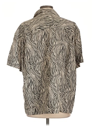 Levi's Short Sleeve Button-Down Shirt (view 2)