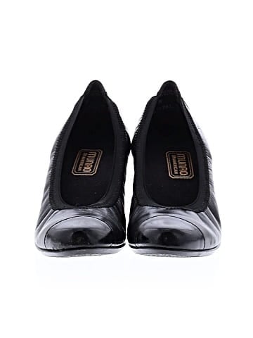 Munro American Heels (view 2)