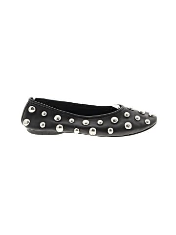 Zara Flats (view 1)