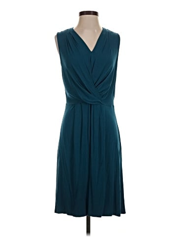 Ann Taylor LOFT Outlet Cocktail Dress (view 1)