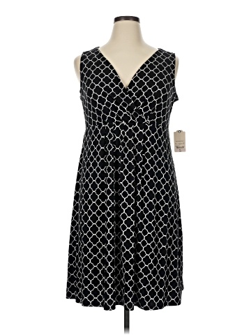 St. John's Bay Casual Dress (view 1)